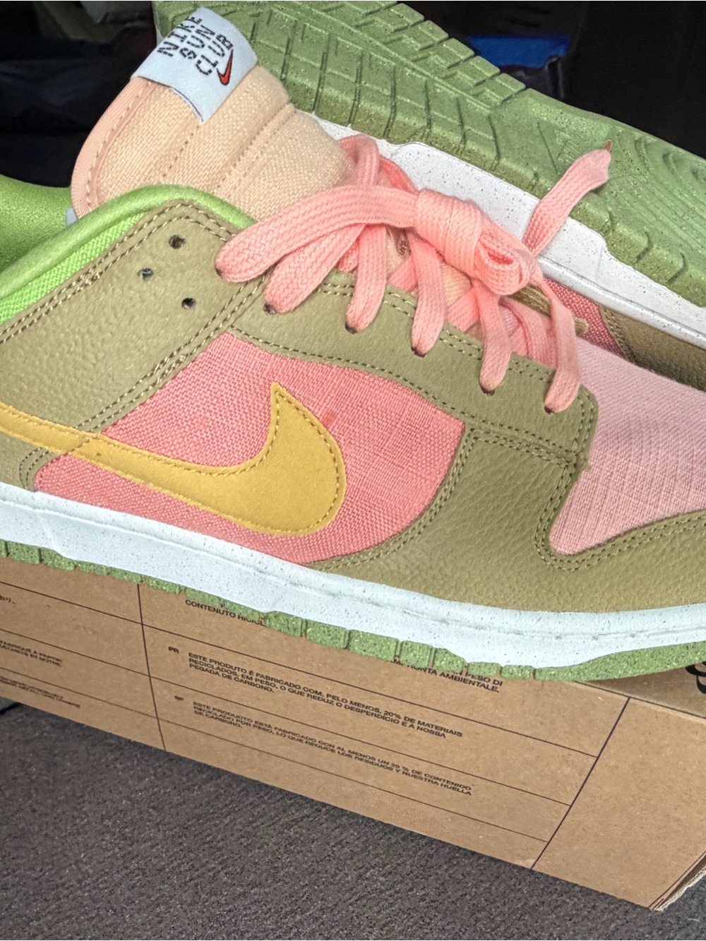 Nike Dunk | Low-Top Sneakers in Pink, Olive & Yellow